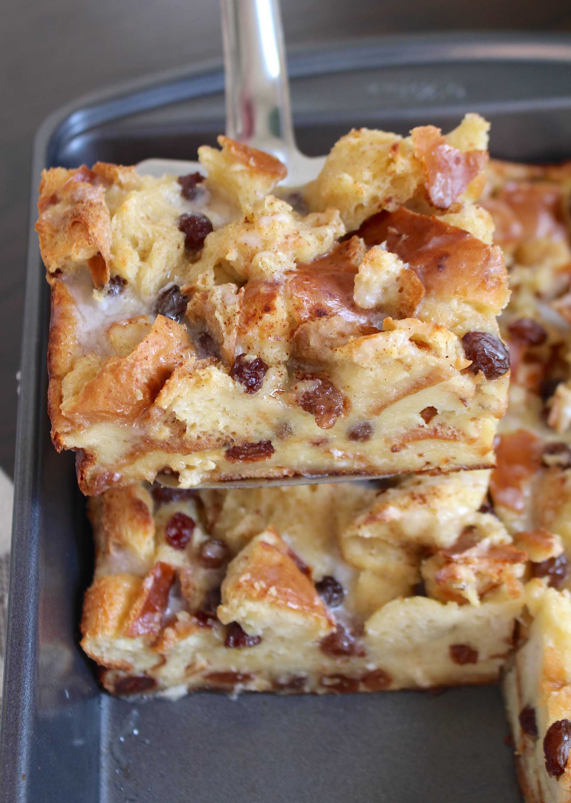 Cinnamon Raisin Bread Pudding 14-min