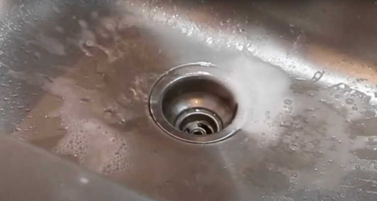 Man Shows How To Unclog A Sink Using Vinegar And Baking Soda