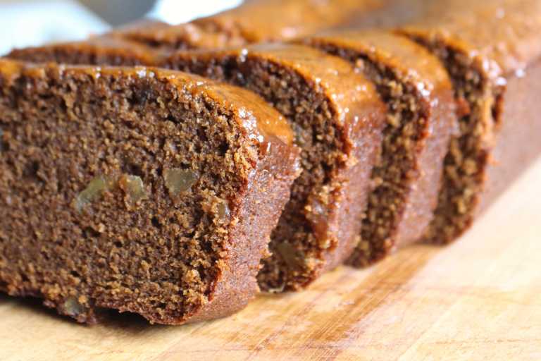 Sticky Jamaican Ginger Cake