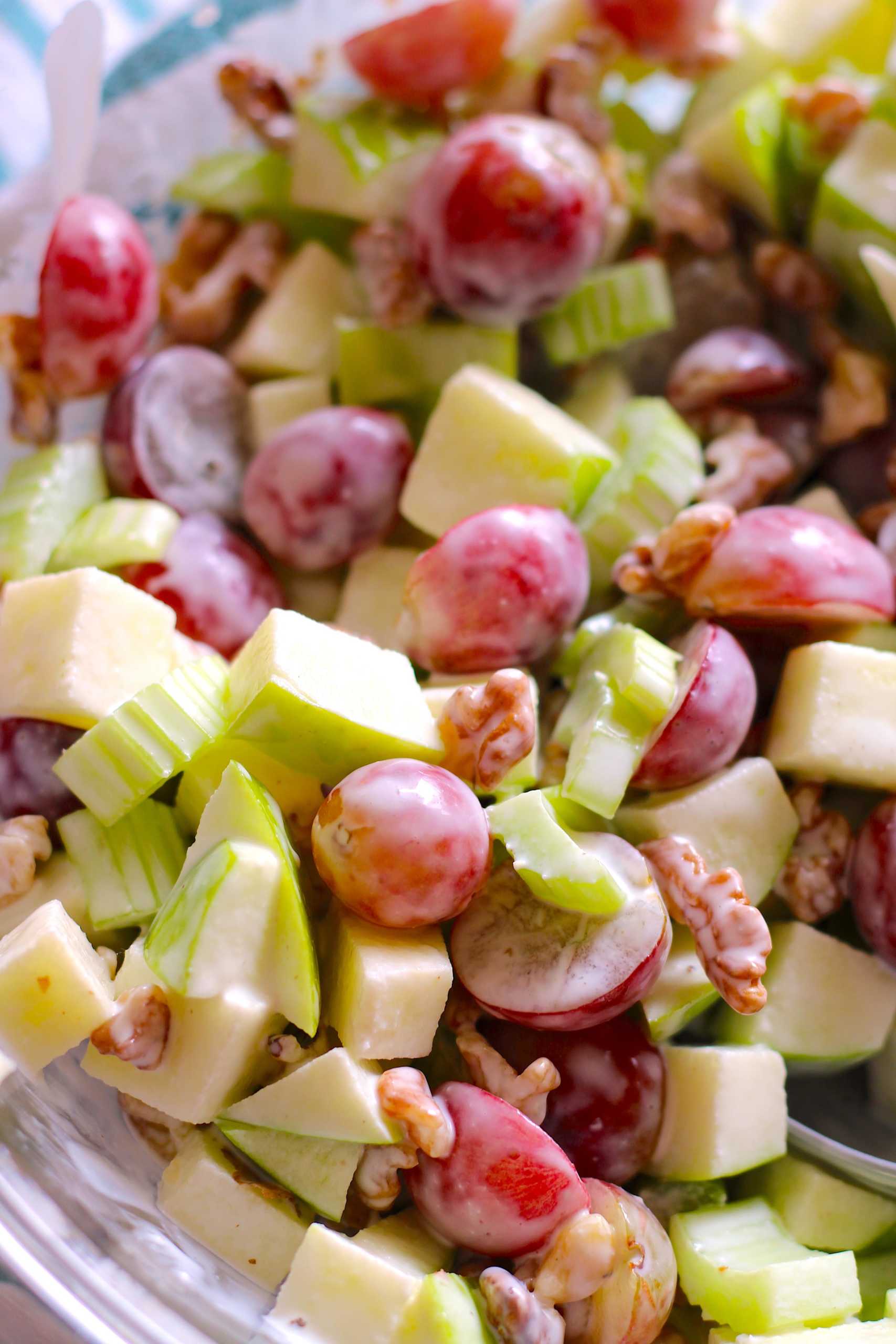 waldorf salad 4-min