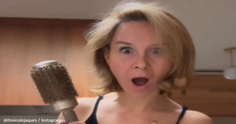 Woman Shares The “Right” Way To Clean A Hairbrush