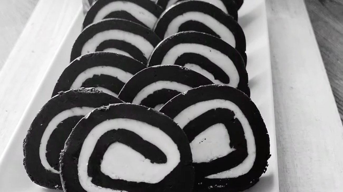 Oreos Plus Milk Equals A No-Bake Swiss Roll Cake? Yes It Actually Does ...