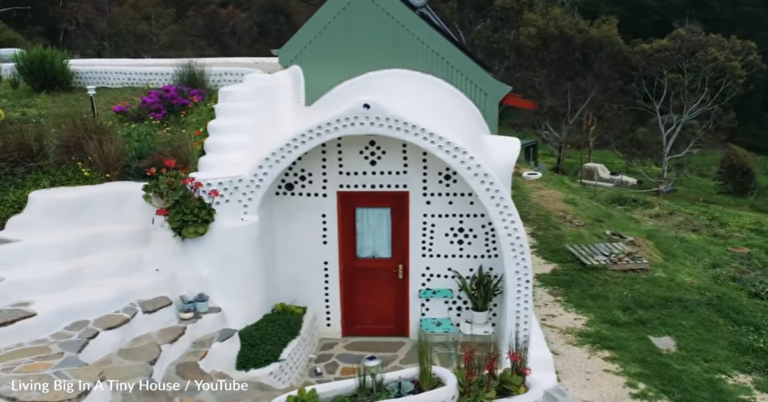 Inside An Earthship, The Latest Tiny House Craze