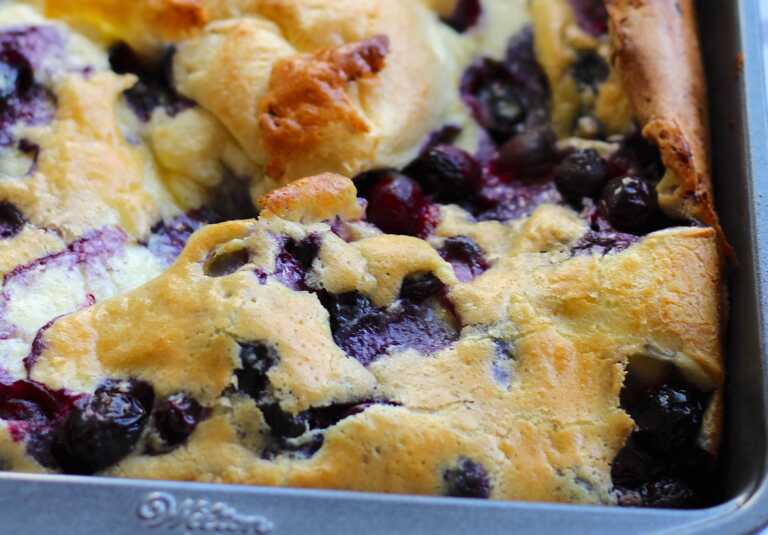 Blueberry Dutch Baby Bake
