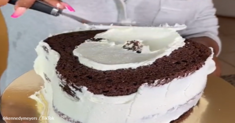 Woman Uses Cake To Tell Friend How She Really Feels About Her Boyfriend