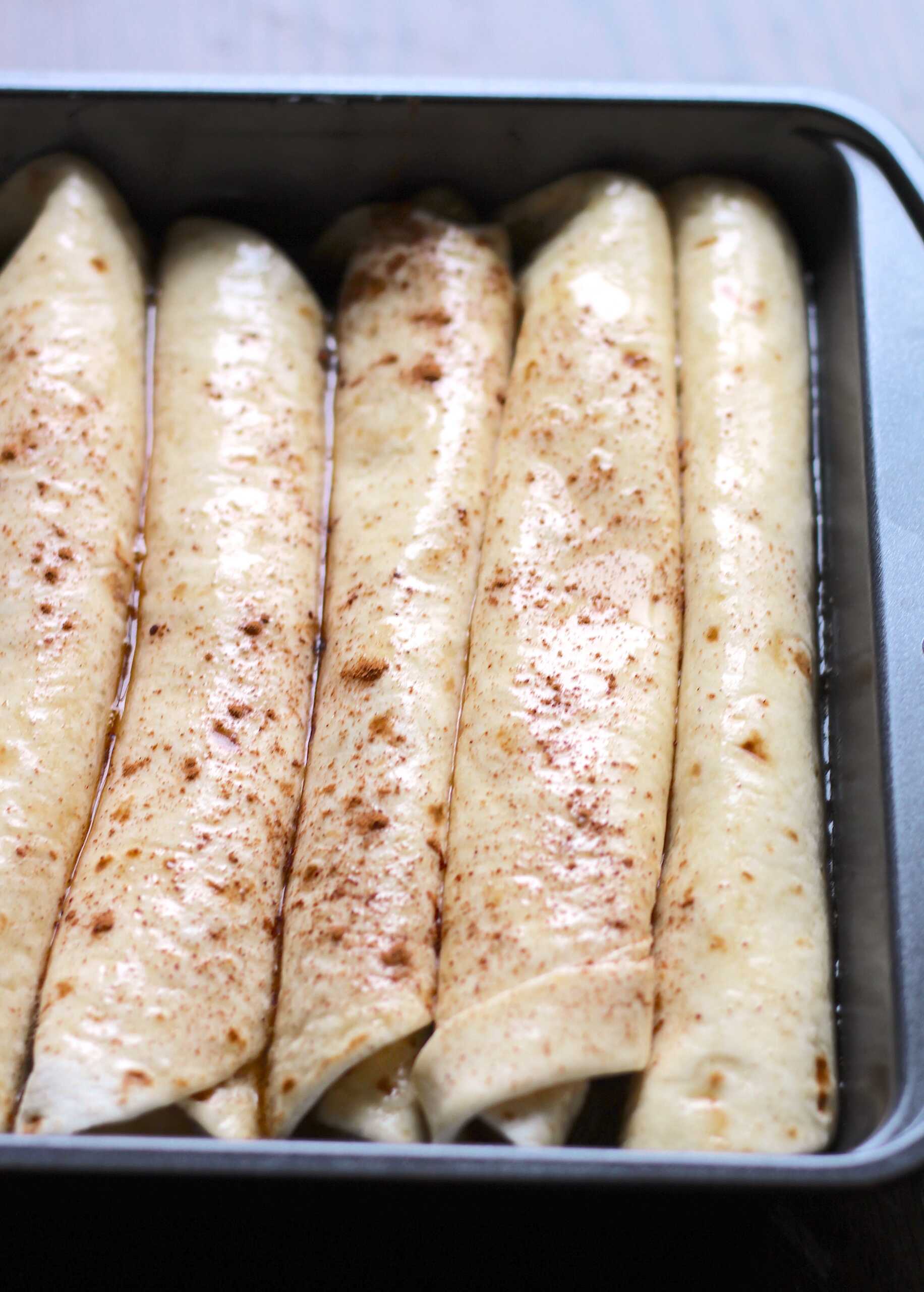 Apple pie enchiladas 1-min