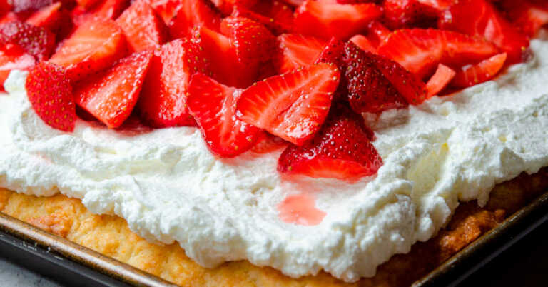 5 Strawberry Shortcake Variations That Go Beyond The Classic Version