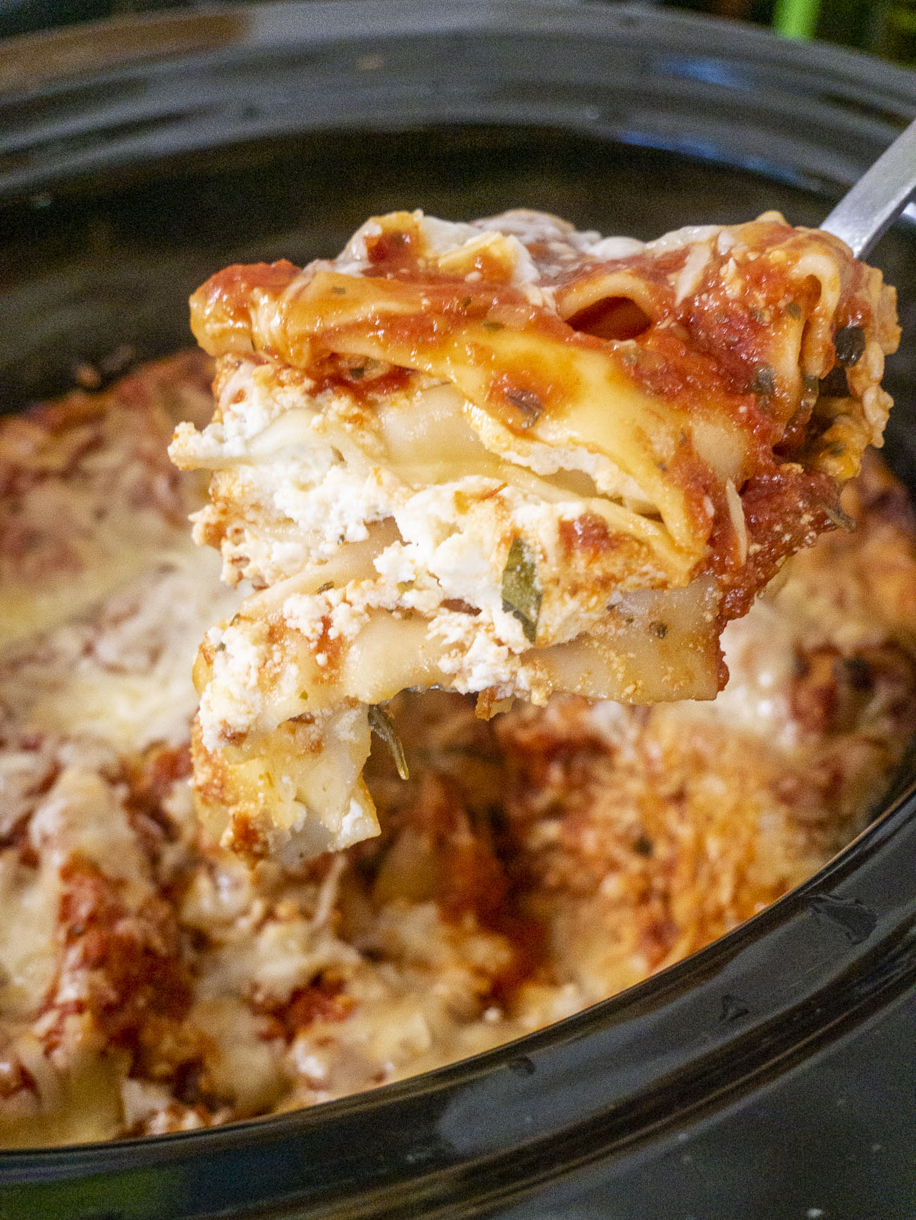 No-Boil Slow Cooker Lasagna | 12 Tomatoes