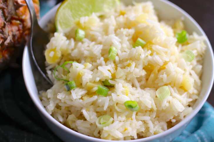 Sticky Pineapple Rice | 12 Tomatoes