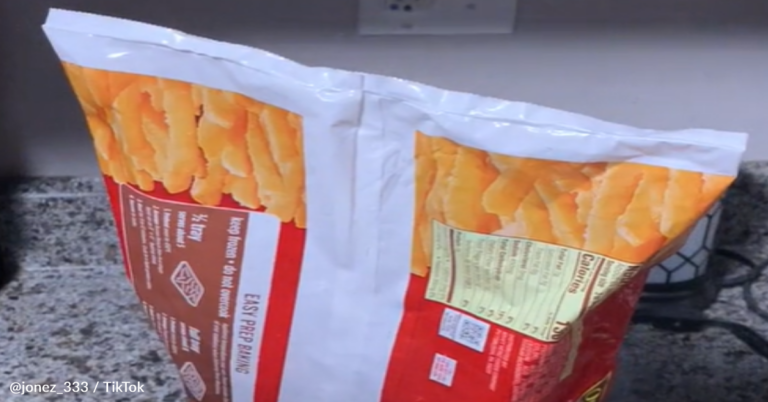 Woman Shares Game-Changing Hack For Tying Up Bags Of Frozen Food