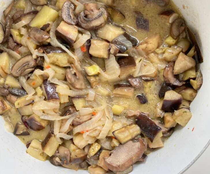 Eggplant Mushroom Yassa 12 Tomatoes