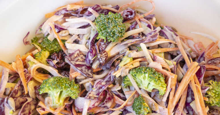 Creamy Broccoli Slaw
