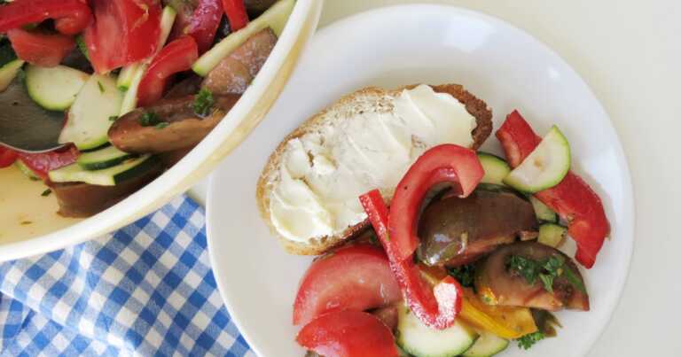 Heirloom Tomato Zucchini Salad