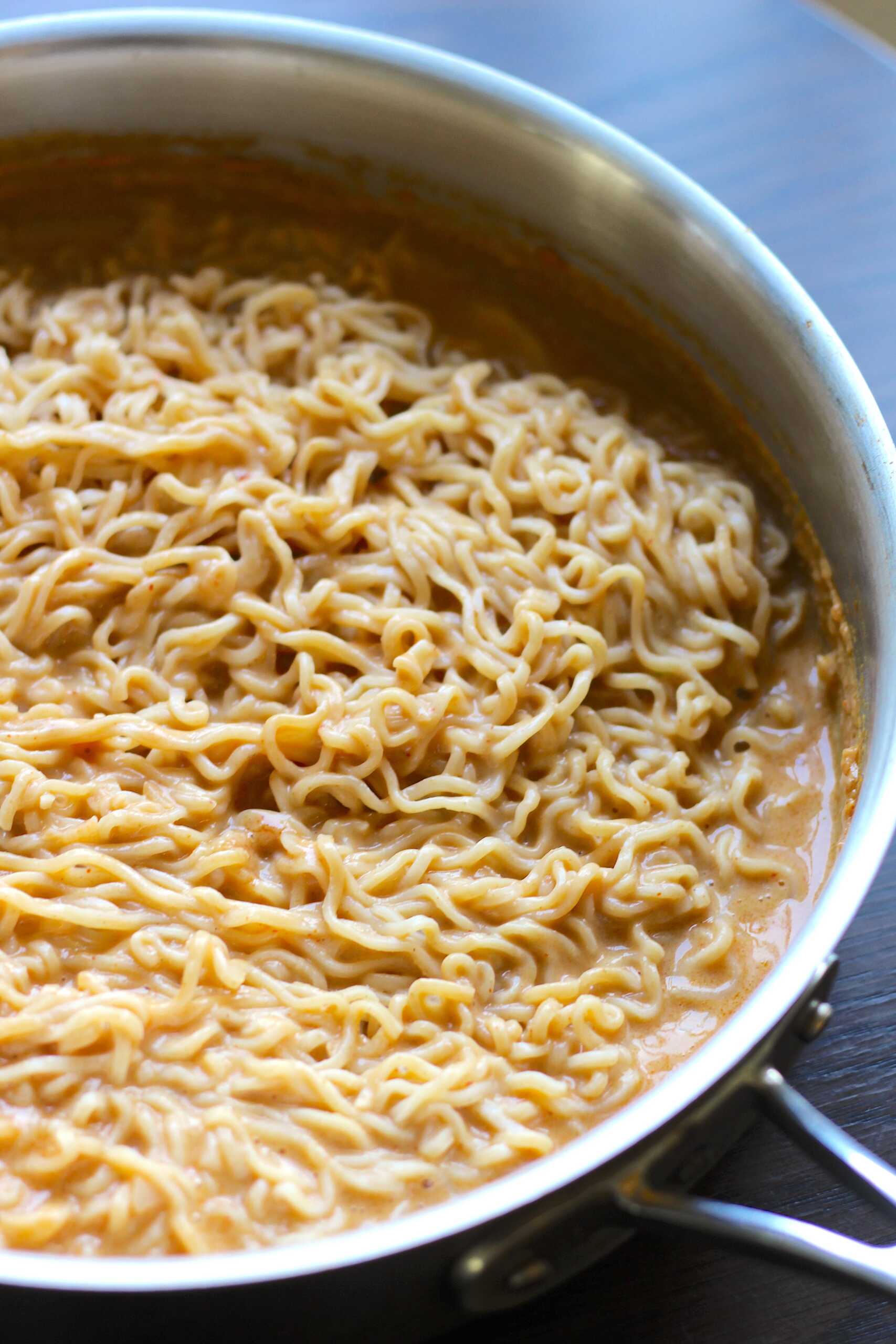 Peanut Curry Noodles 2-min