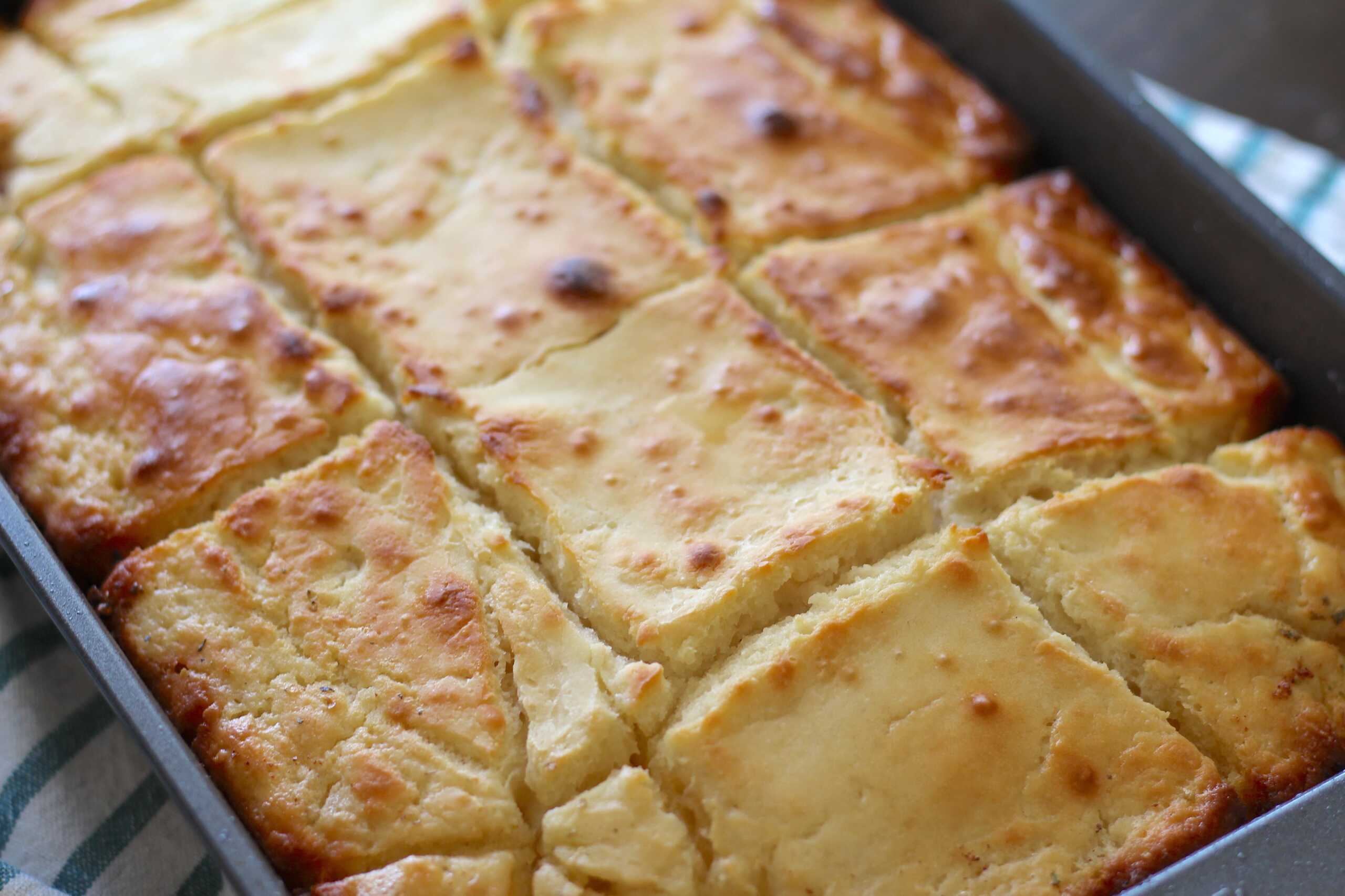 Garlic Bath Biscuits 6-min