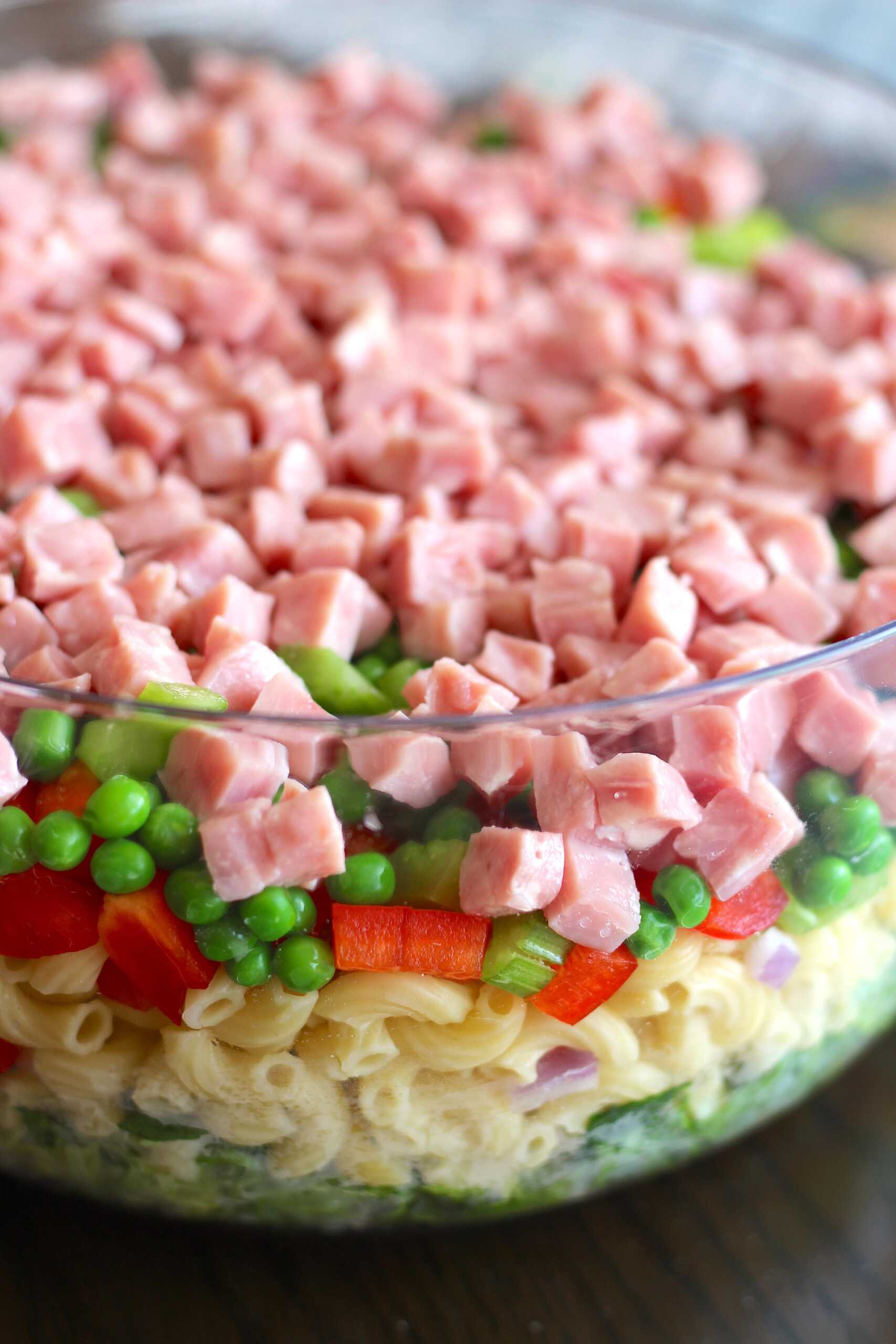 Layered pasta salad 4-min