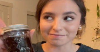 Sommelier Explains Why You Should Never Put A Cork Back In The Wine