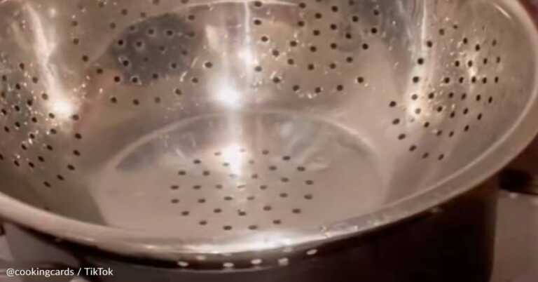 Woman Demonstrates The “Right” Way To Use A Colander