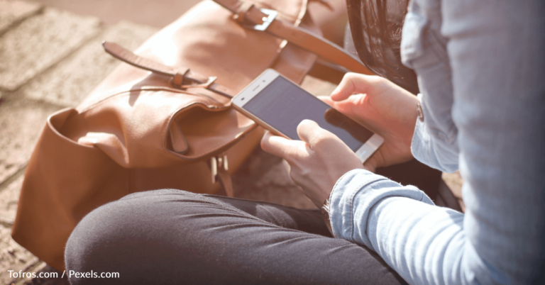 Woman Shares Her Credit Score On Dating App To See What Would Happen