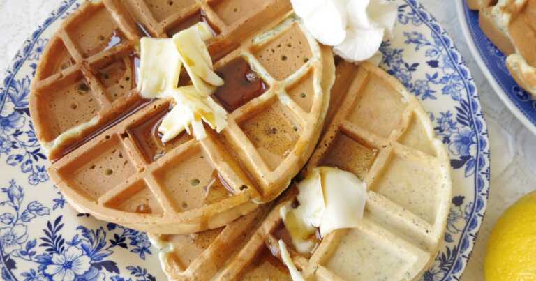 Ree Drummond’s Lemon Poppy Seed Waffles