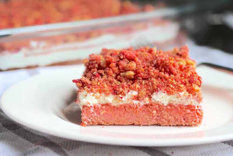 Strawberry Crunch Brownie Bars
