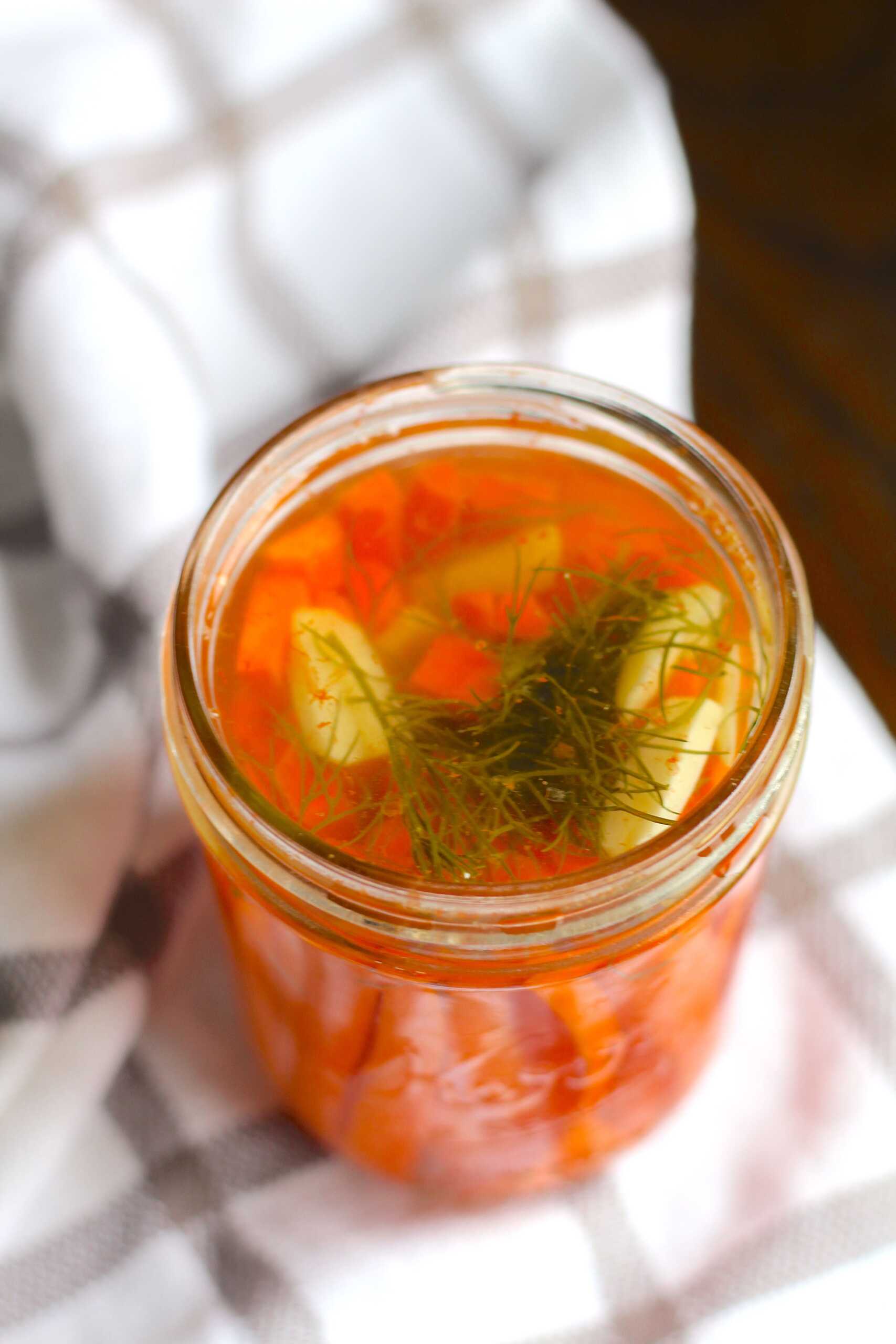 Pickles Carrots 3-min