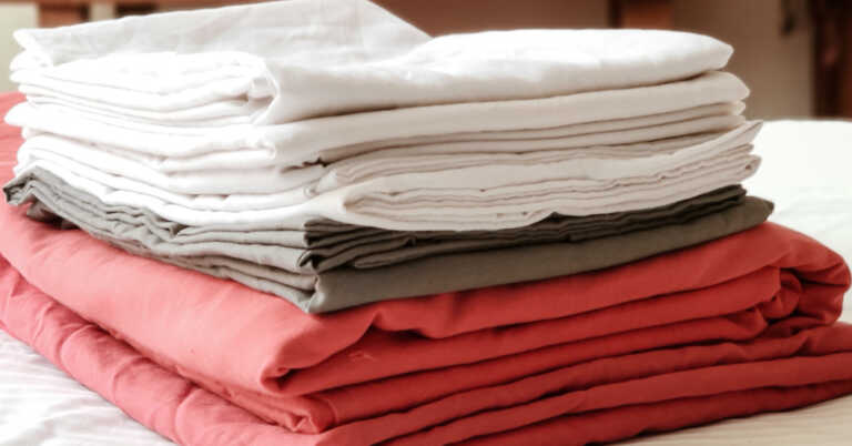 How To Fold Fitted Sheets The Lazy Way