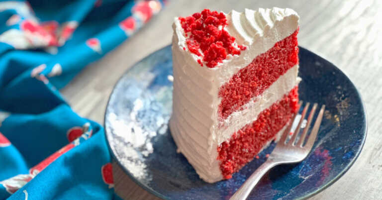Akron Restaurant’s Red Velvet Cake