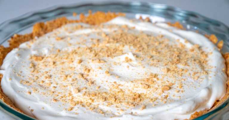 Dinah Shore’s Coconut Peach Pie