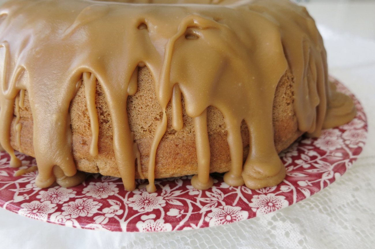 THE BEST SPICE CAKE RECIPE (FROM SOUTHERN LIVING COOKBOOK)