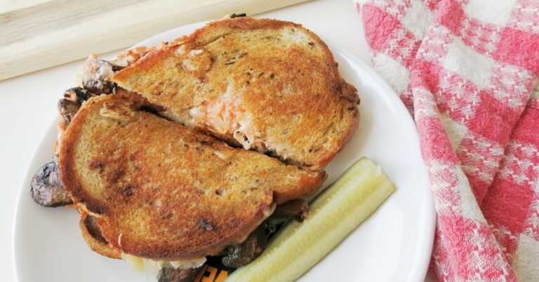 Mushroom Reuben Sandwiches