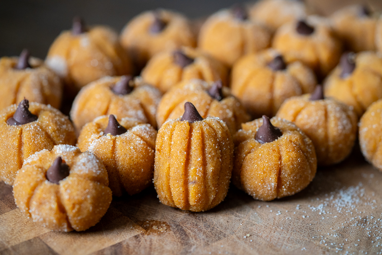 Pumpkin Pie Cheesecake Truffles-image