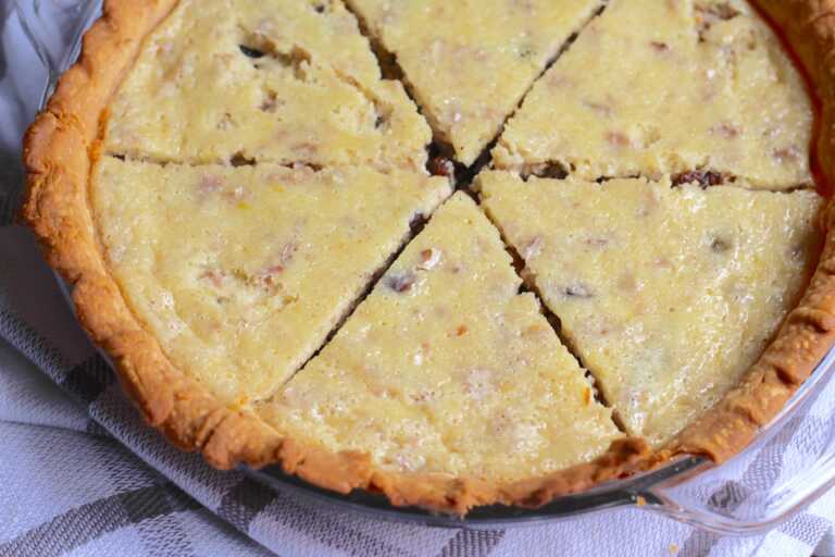 Sour Cream Raisin Pie