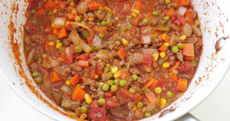 Easy Stovetop Goulash