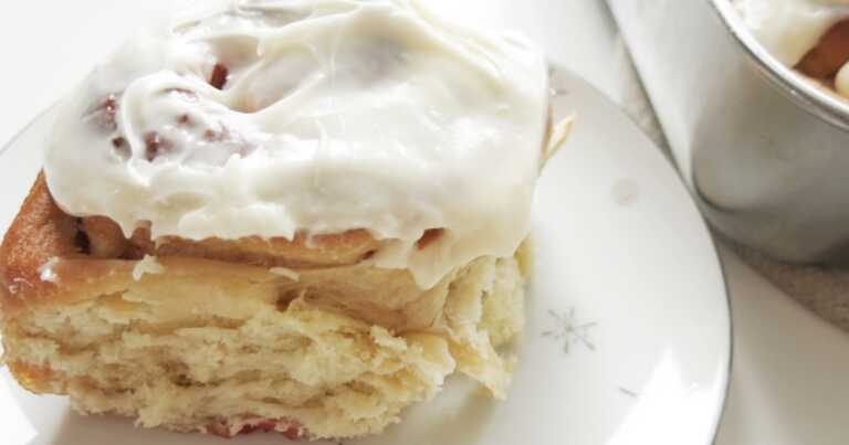 Strawberry Sweet Rolls