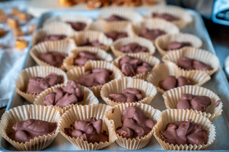 Easy Crockpot Turtles