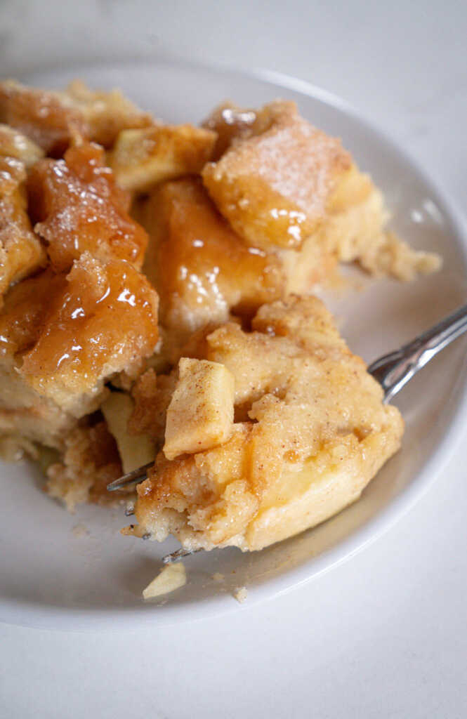 Apple Pie Bread Pudding 12 Tomatoes   Apple Pie Bread Pudding Vert 02 665x1024 