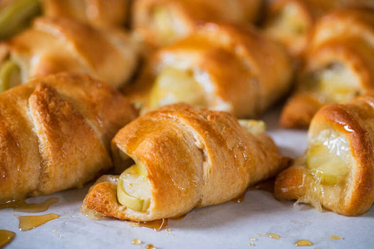 Apple & Brie Cheese Rolls