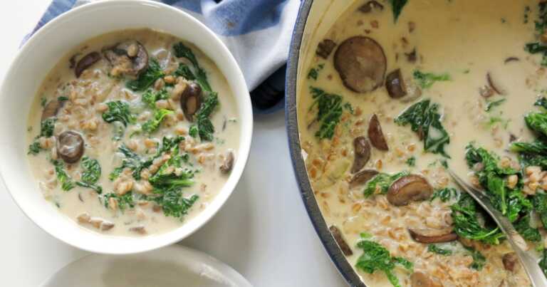 Creamy Mushroom Farro Stew