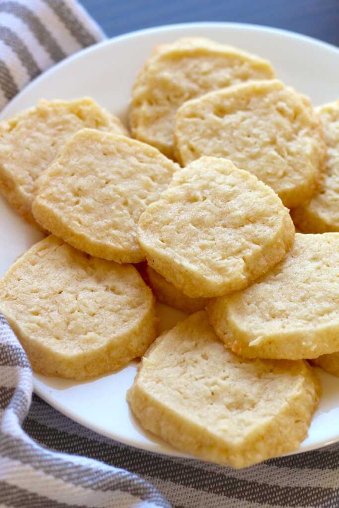 Coconut Shortbread Cookies 12 Tomatoes