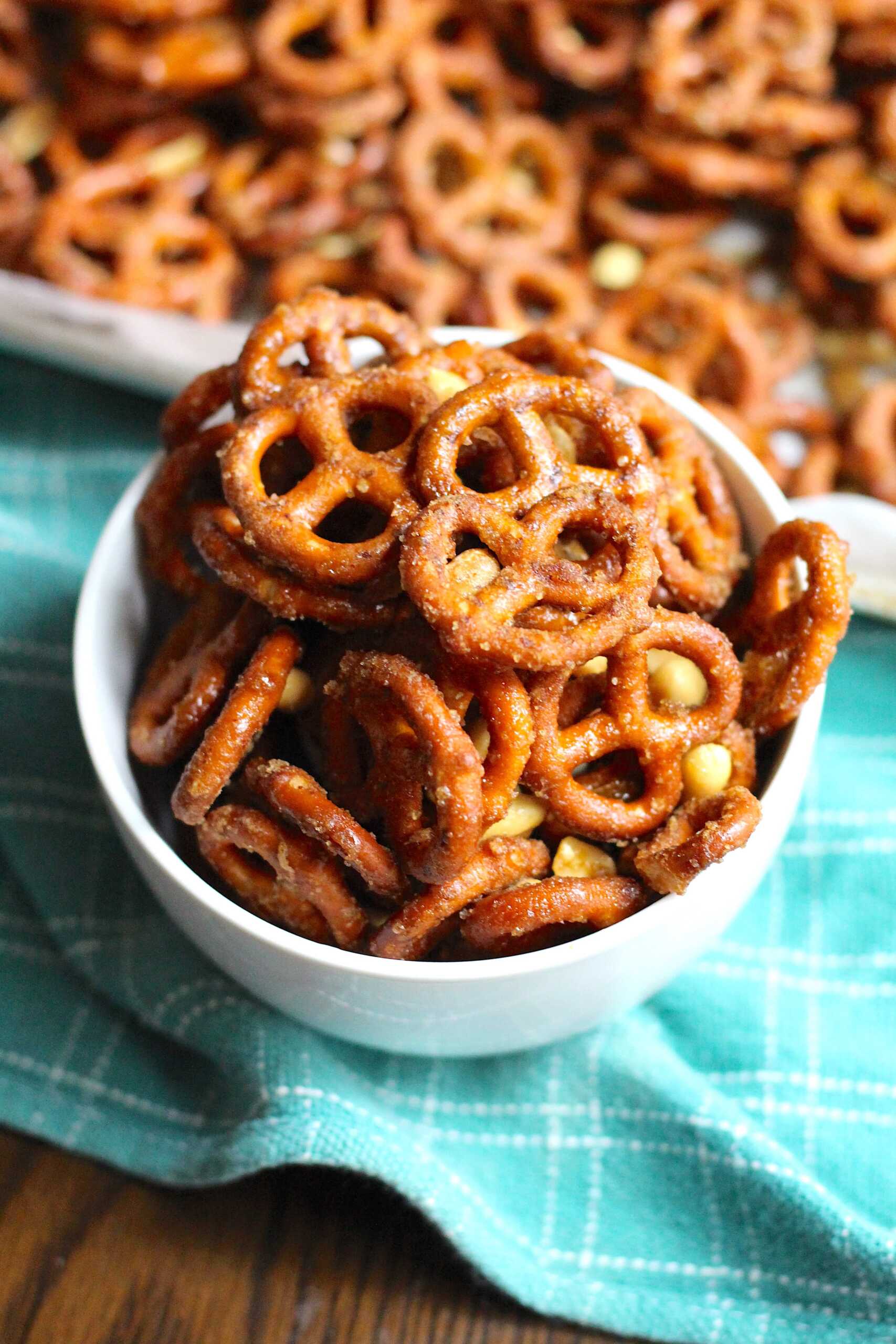Sweet and spicy pretzels 12-min