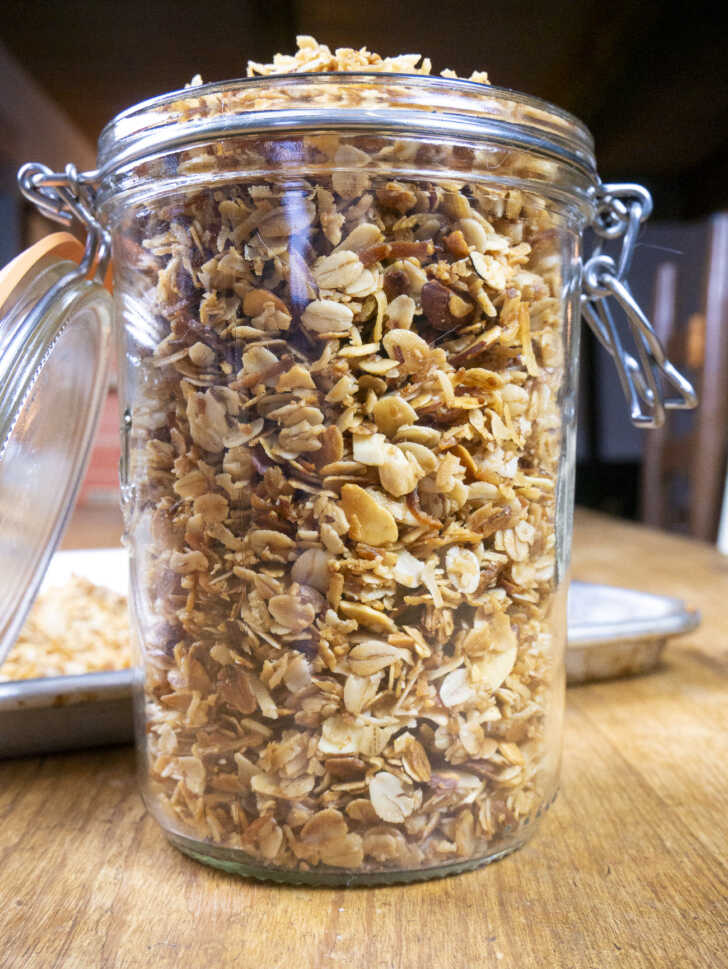 Slow Cooker Granola | 12 Tomatoes