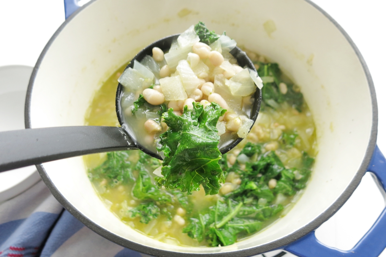 Pesto White Bean Soup
