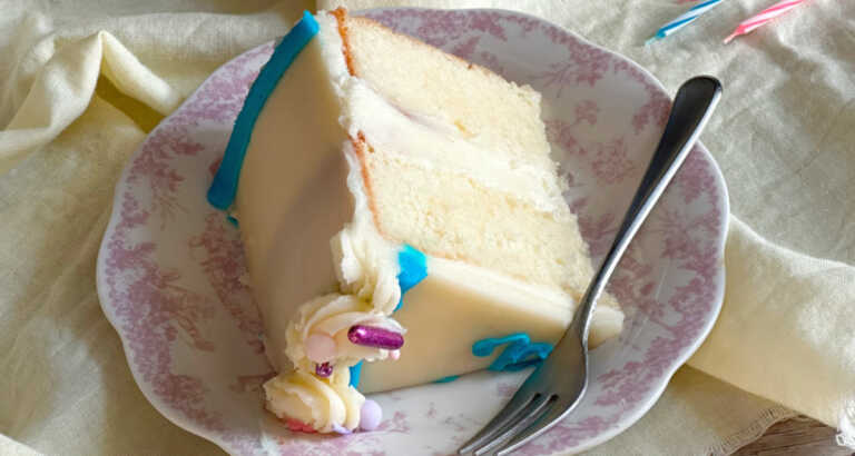Copycat Costco Vanilla Cake