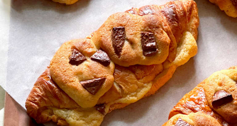 Cookie Croissant