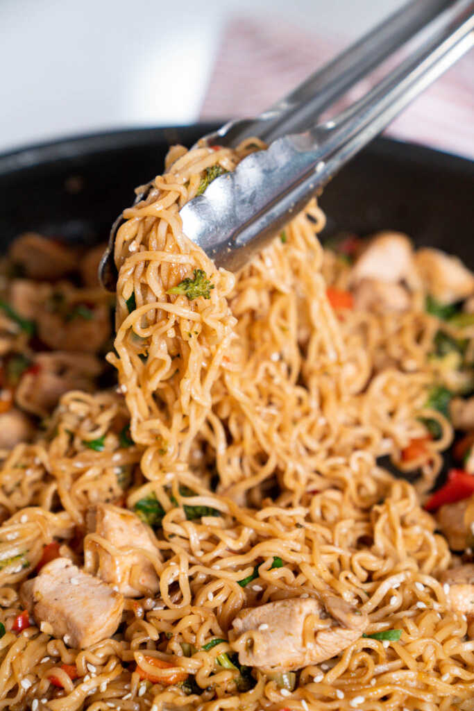 Chicken Ramen Skillet | 12 Tomatoes