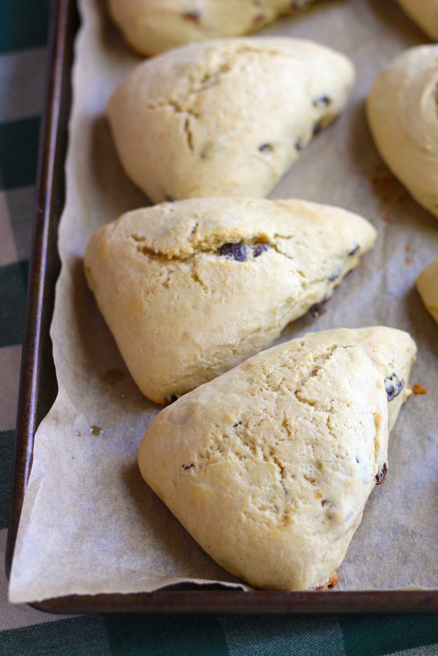 Raisin Scones 4-min