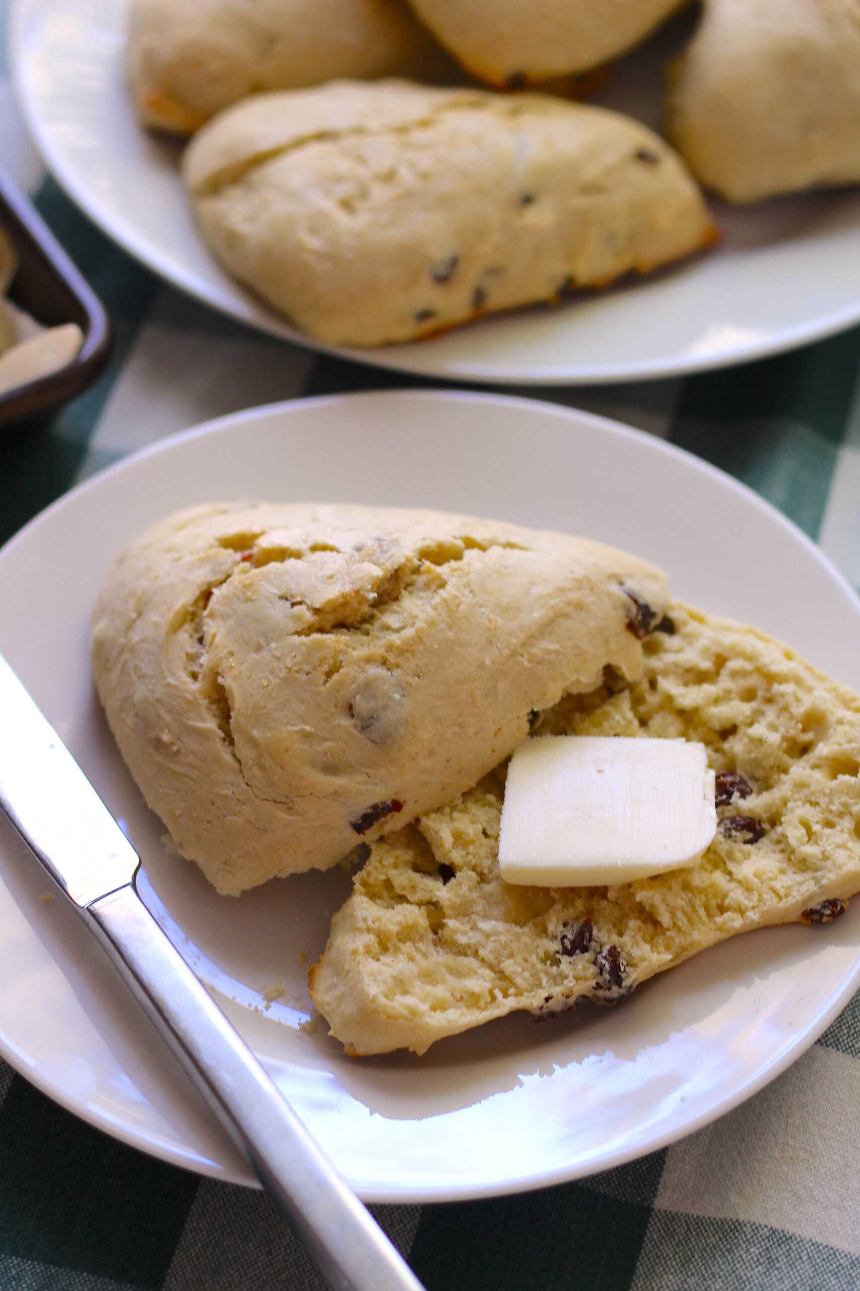 Raisin Scones 9-min