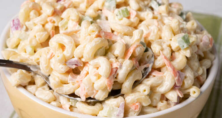 Classic Creamy Macaroni Salad