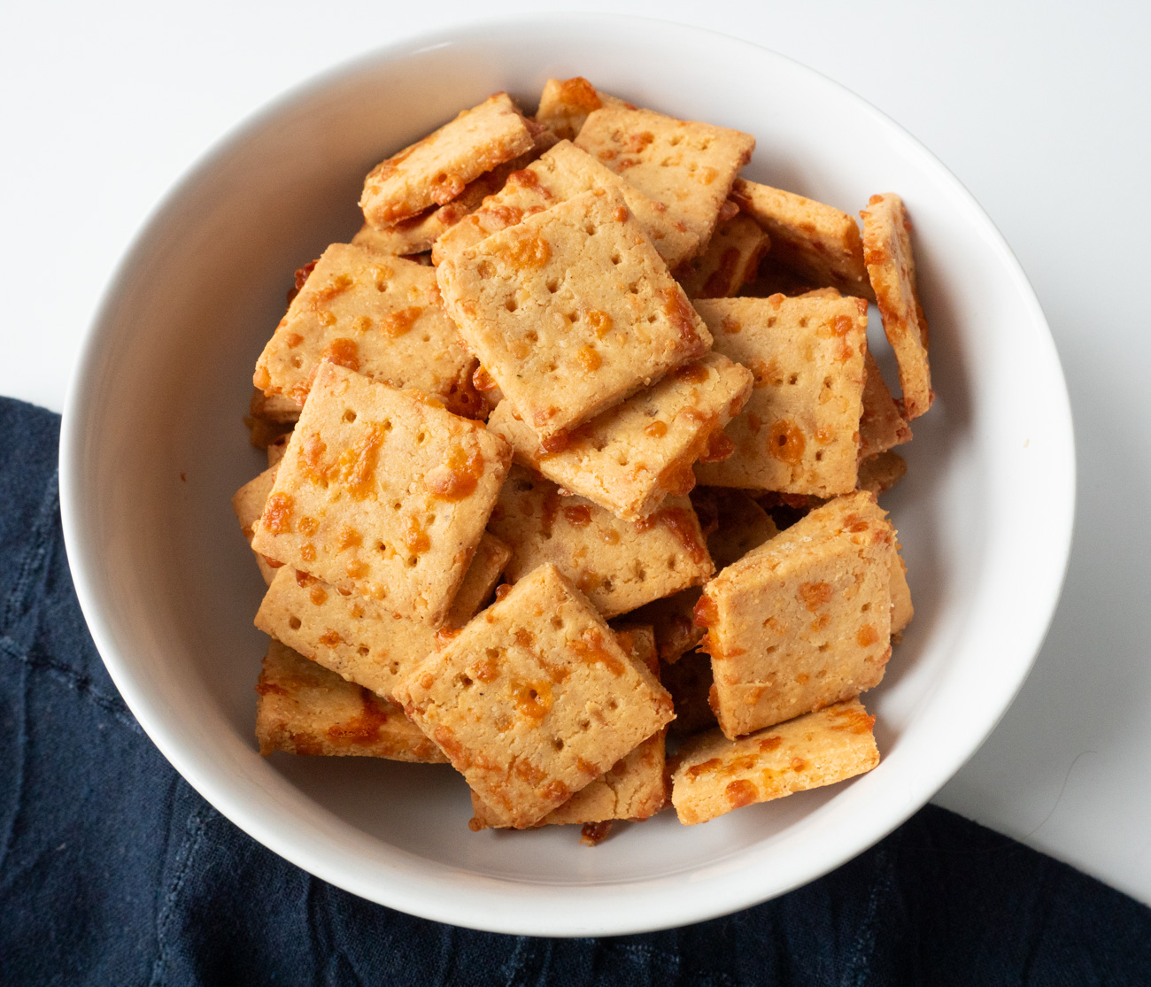 Keto Gluten-Free Cheese Crackers